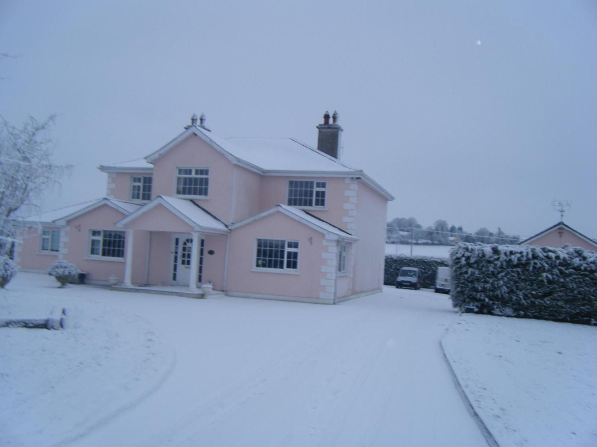 Tir Na Nog B&B Cashel  Exterior photo