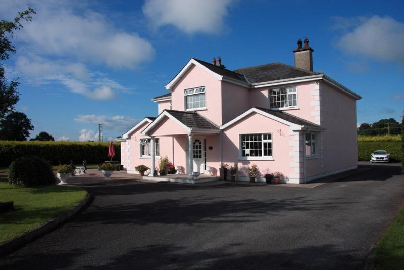 Tir Na Nog B&B Cashel  Exterior photo